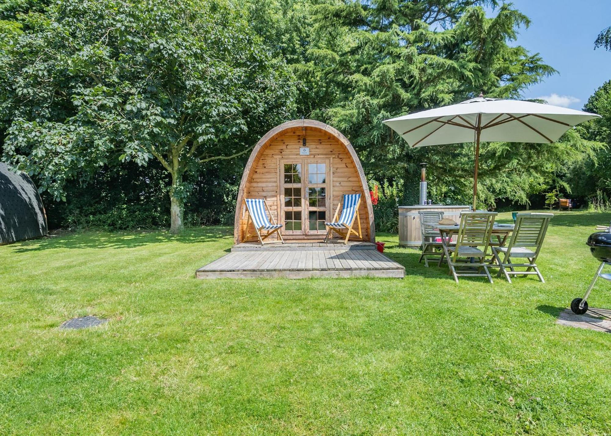 Apple Mount Retreat 호텔 라벤햄 외부 사진